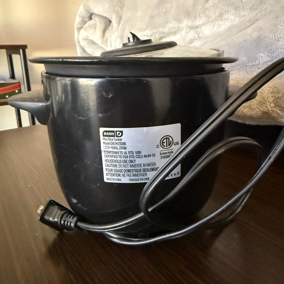 Dash Black Rice Cooker - Picture 2 of 6